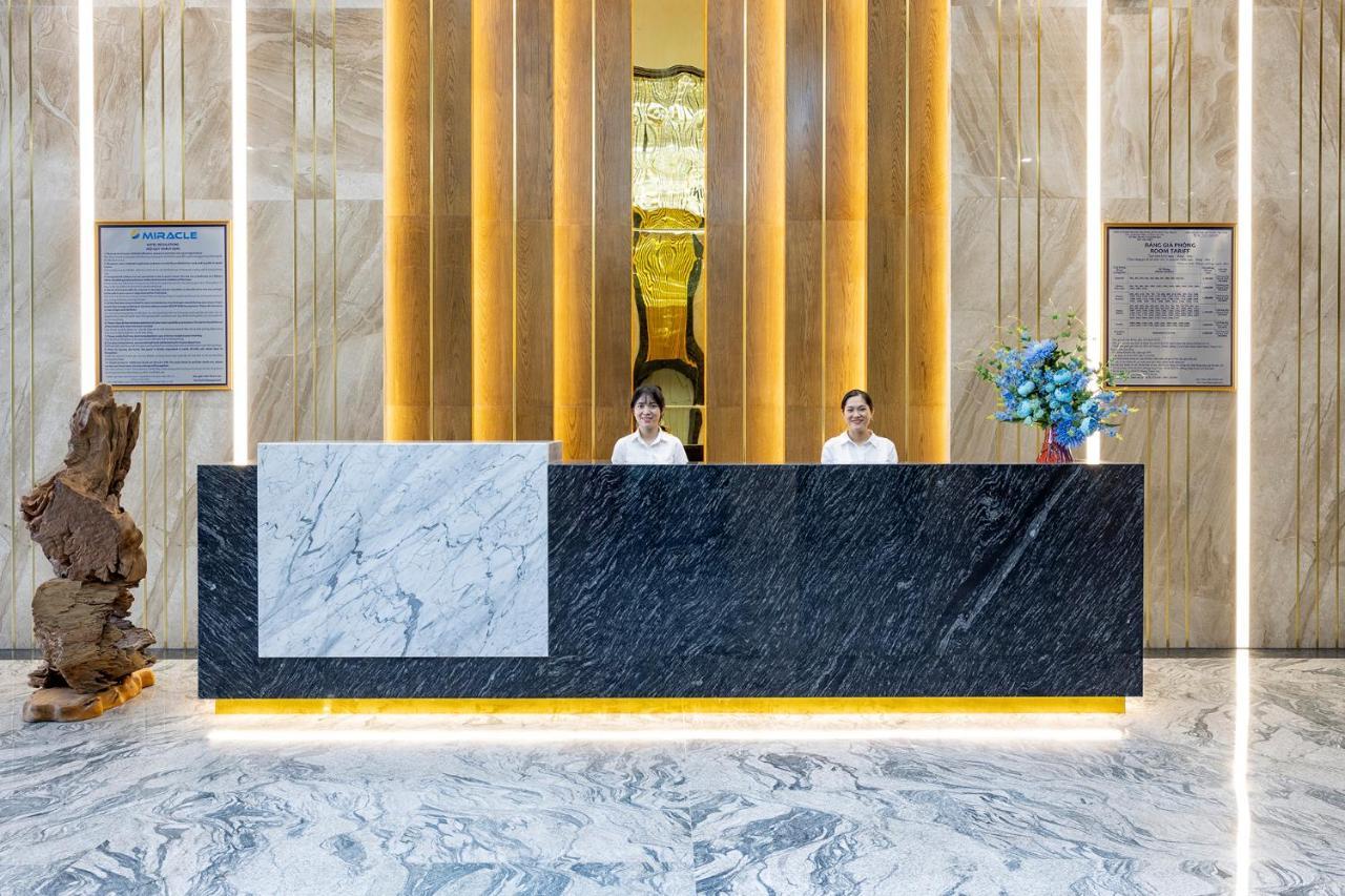 Miracle Luxury Nha Trang Hotel ภายนอก รูปภาพ