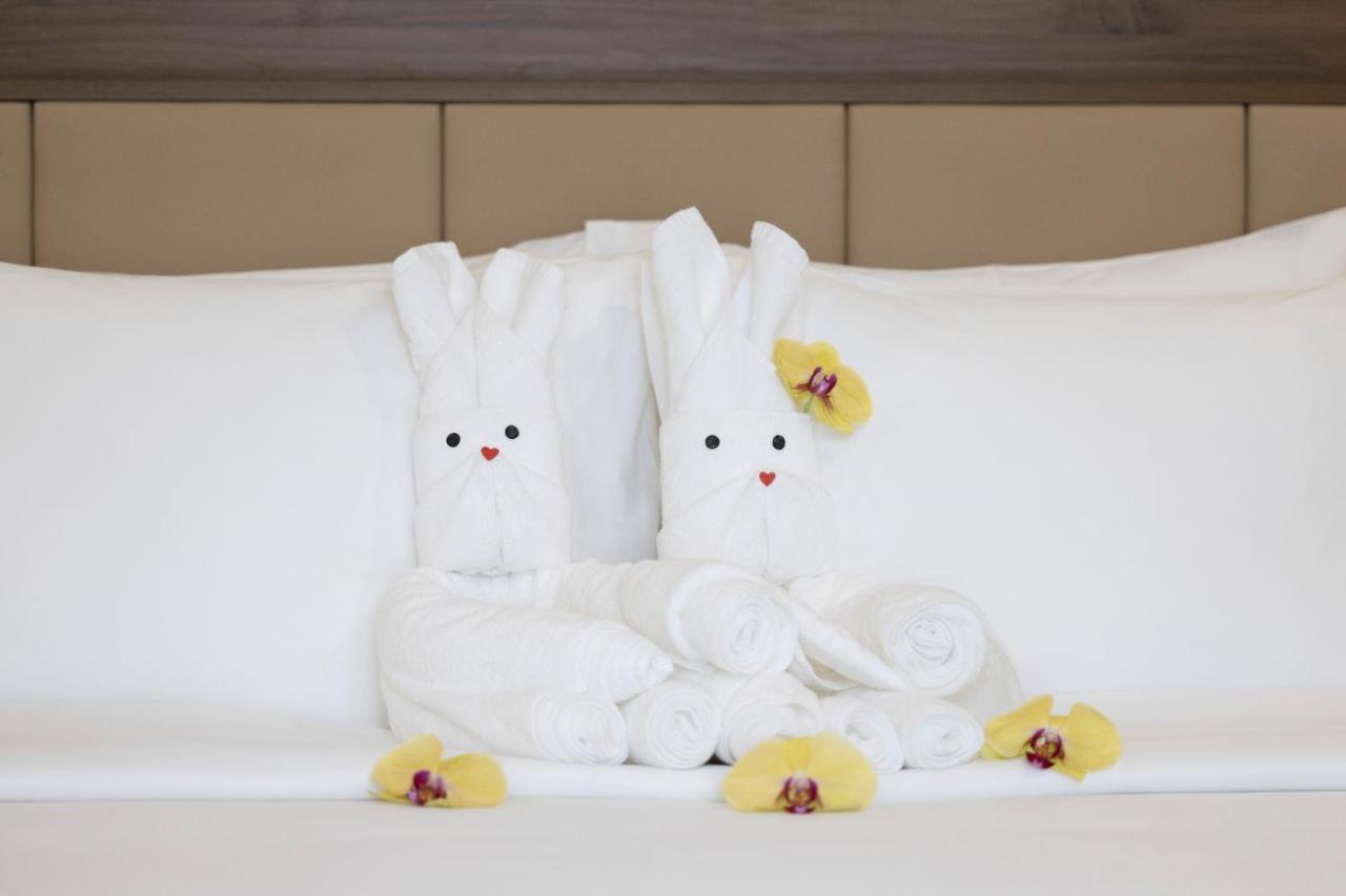 Miracle Luxury Nha Trang Hotel ภายนอก รูปภาพ