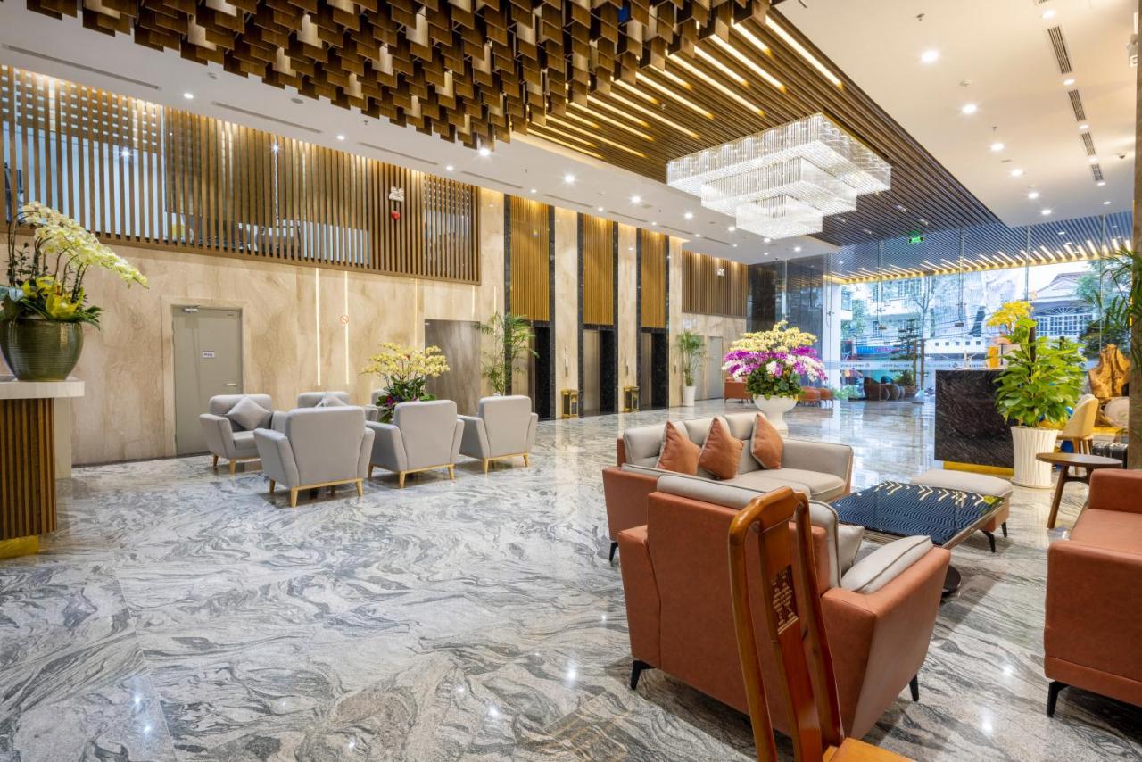 Miracle Luxury Nha Trang Hotel ภายนอก รูปภาพ