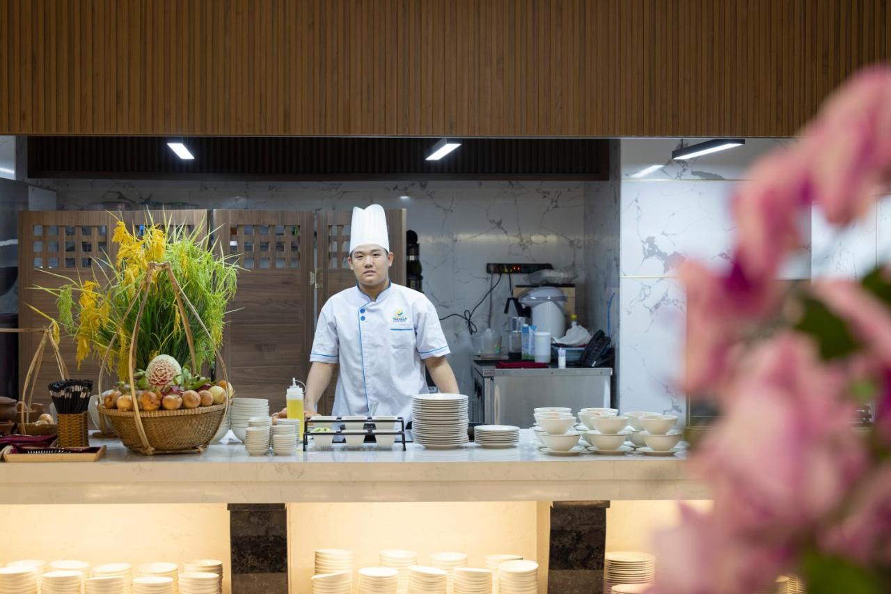 Miracle Luxury Nha Trang Hotel ภายนอก รูปภาพ