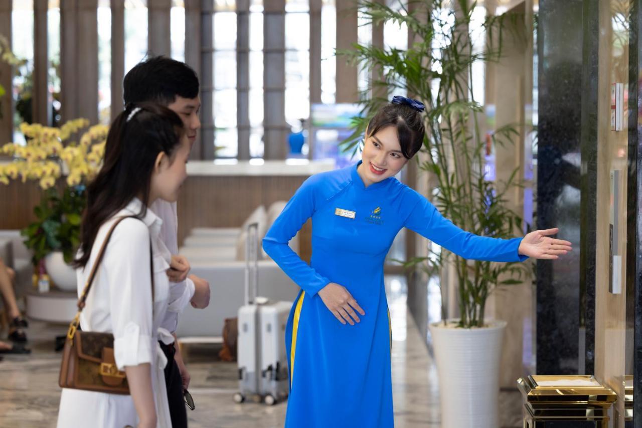 Miracle Luxury Nha Trang Hotel ภายนอก รูปภาพ