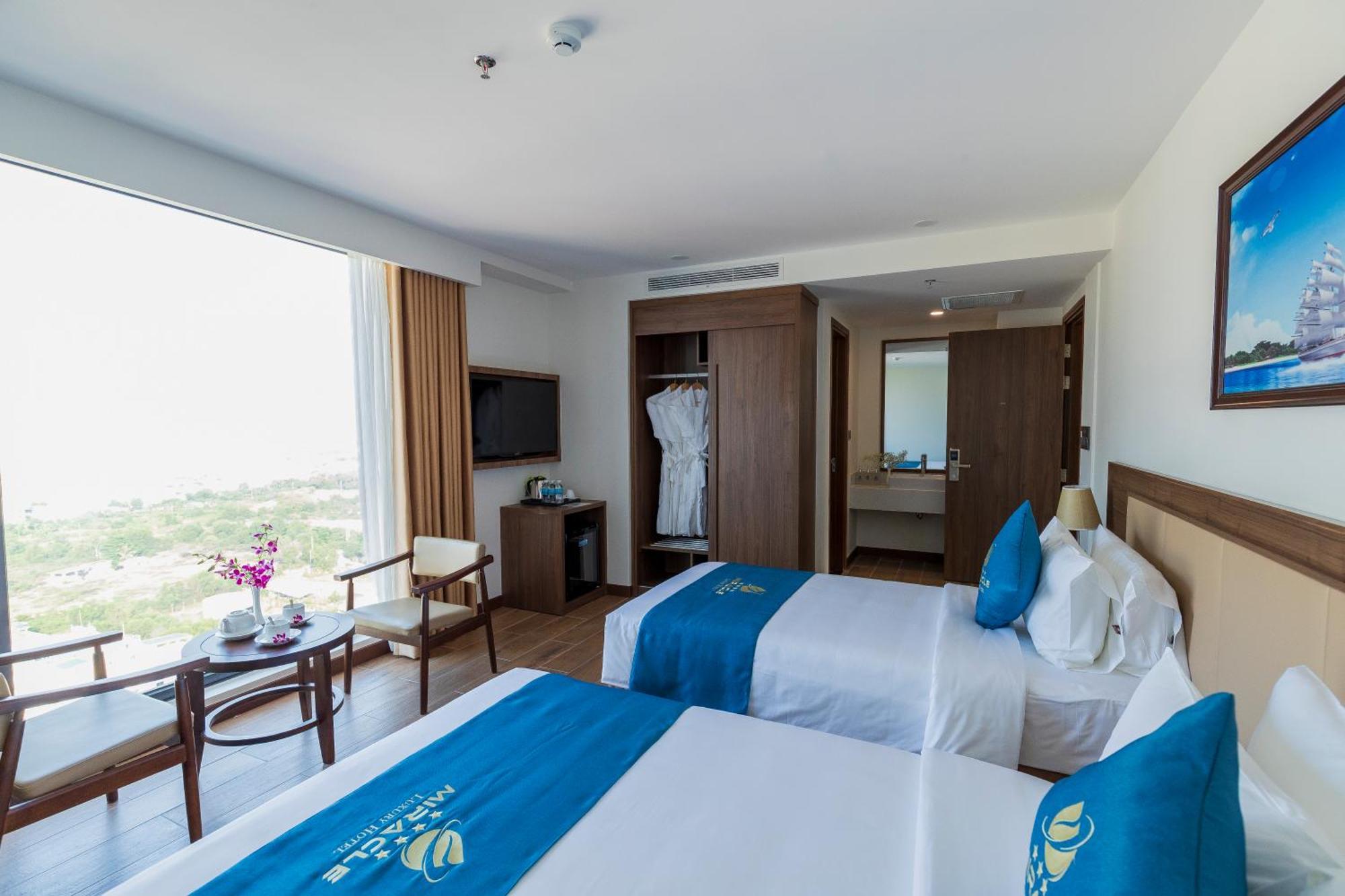 Miracle Luxury Nha Trang Hotel ภายนอก รูปภาพ