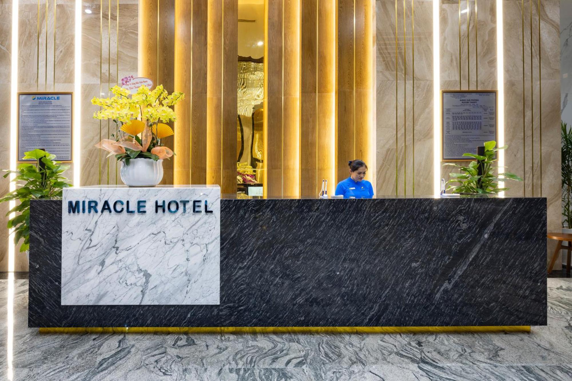 Miracle Luxury Nha Trang Hotel ภายนอก รูปภาพ